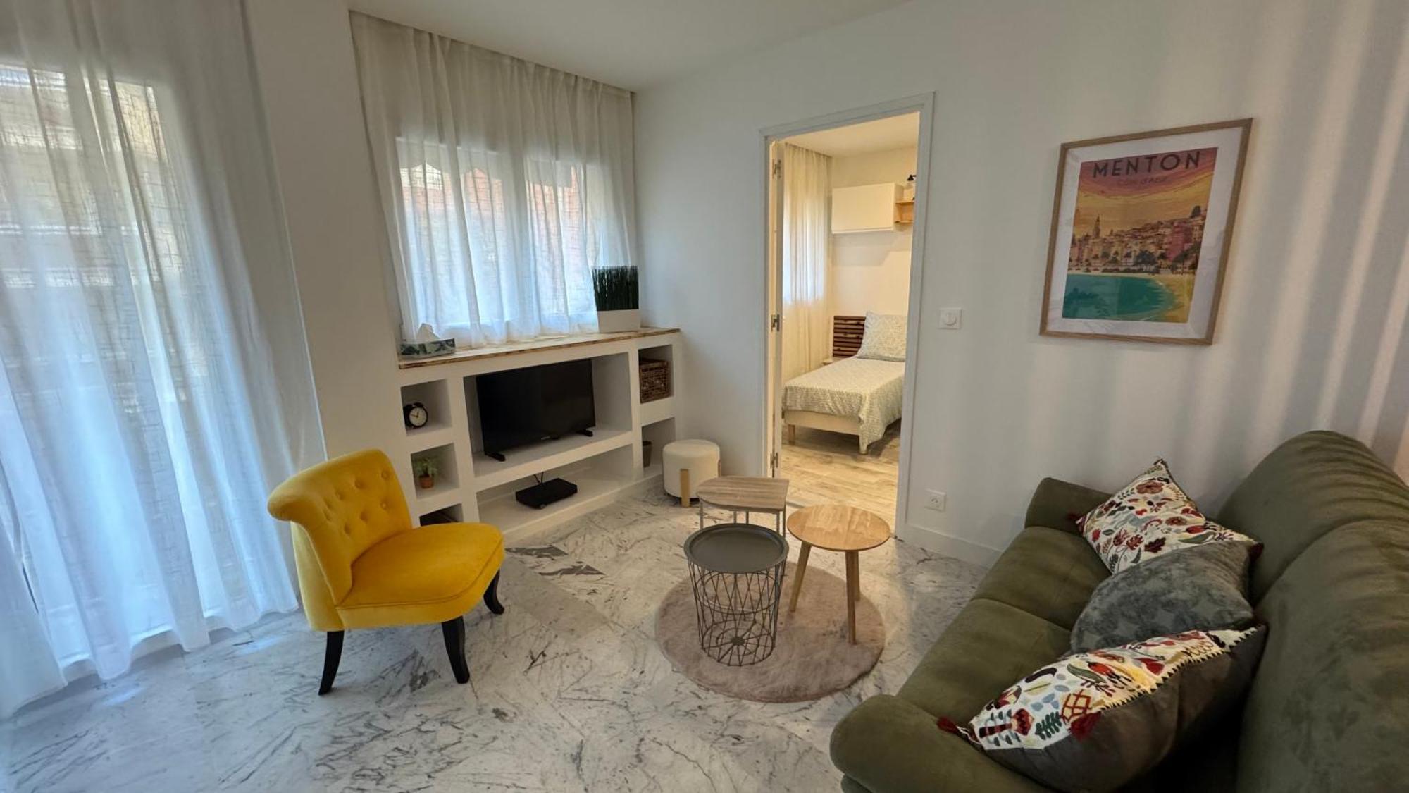 Inaya For Appt 3 Pieces Apartamento Menton