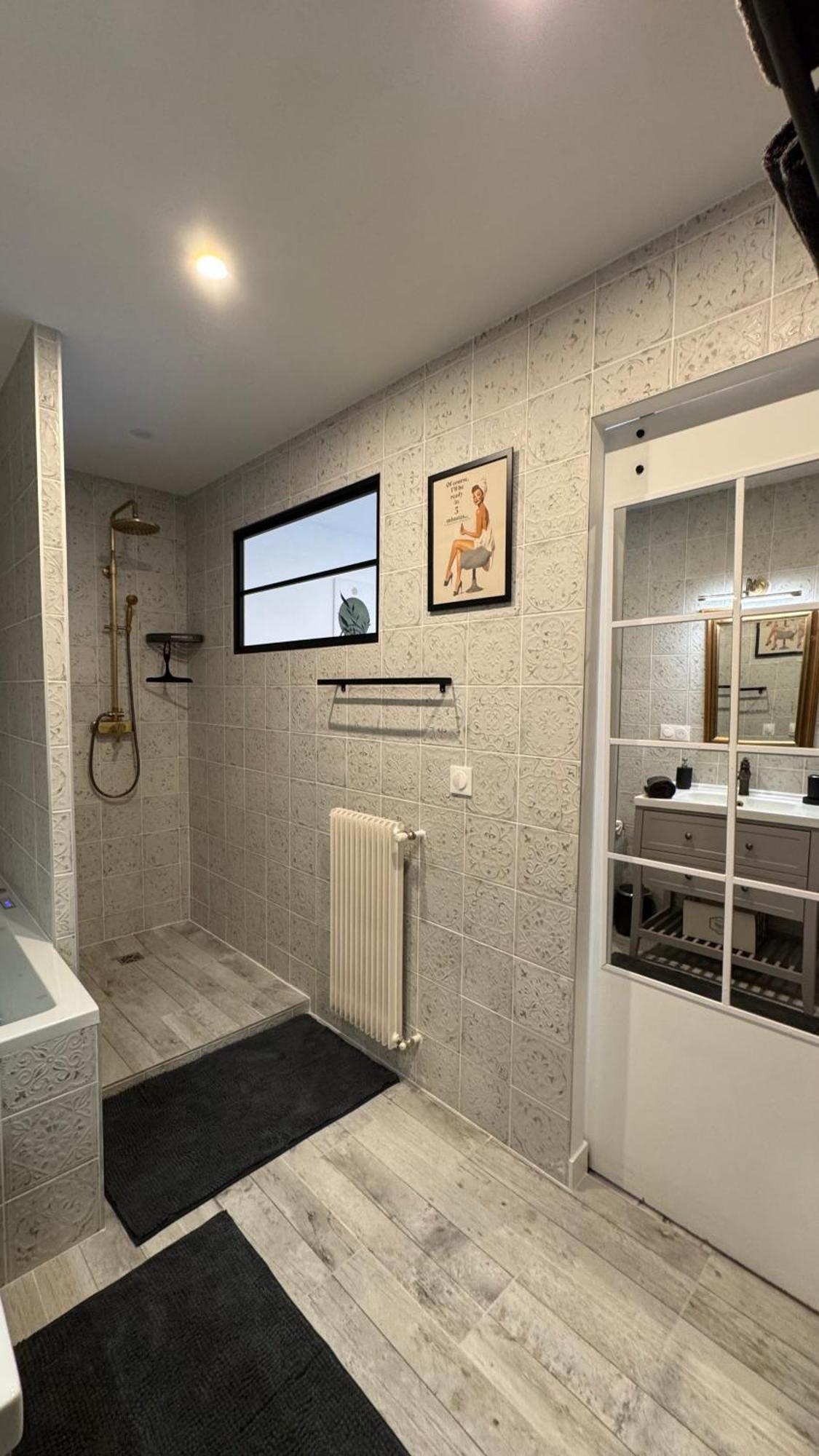 Apartment Inaya For Appt 3 Pieces *